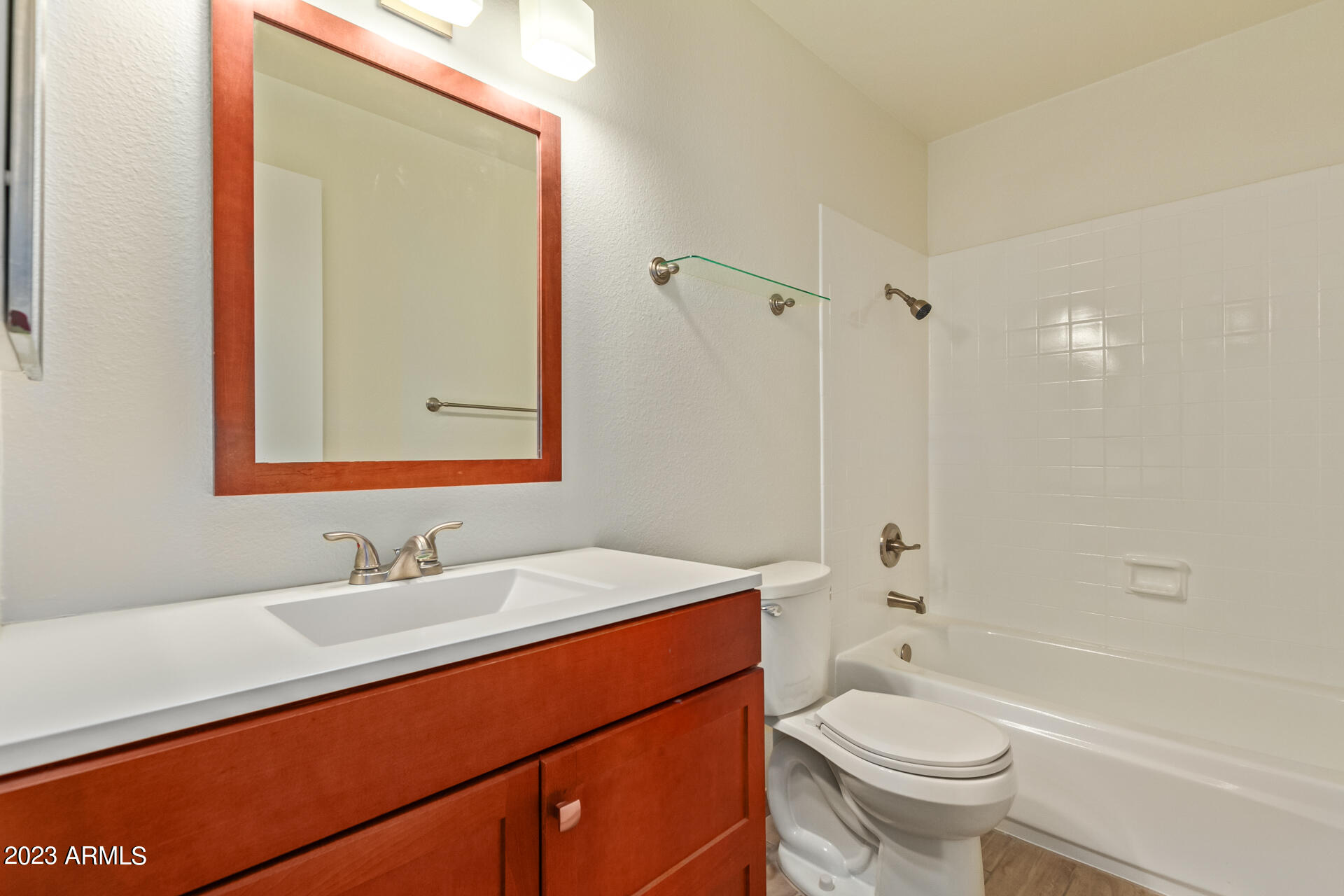 5525 East Thomas Road, Unit I 7 Phoenix, AZ 85018 - Photo 23 of 39 30 - Thomas