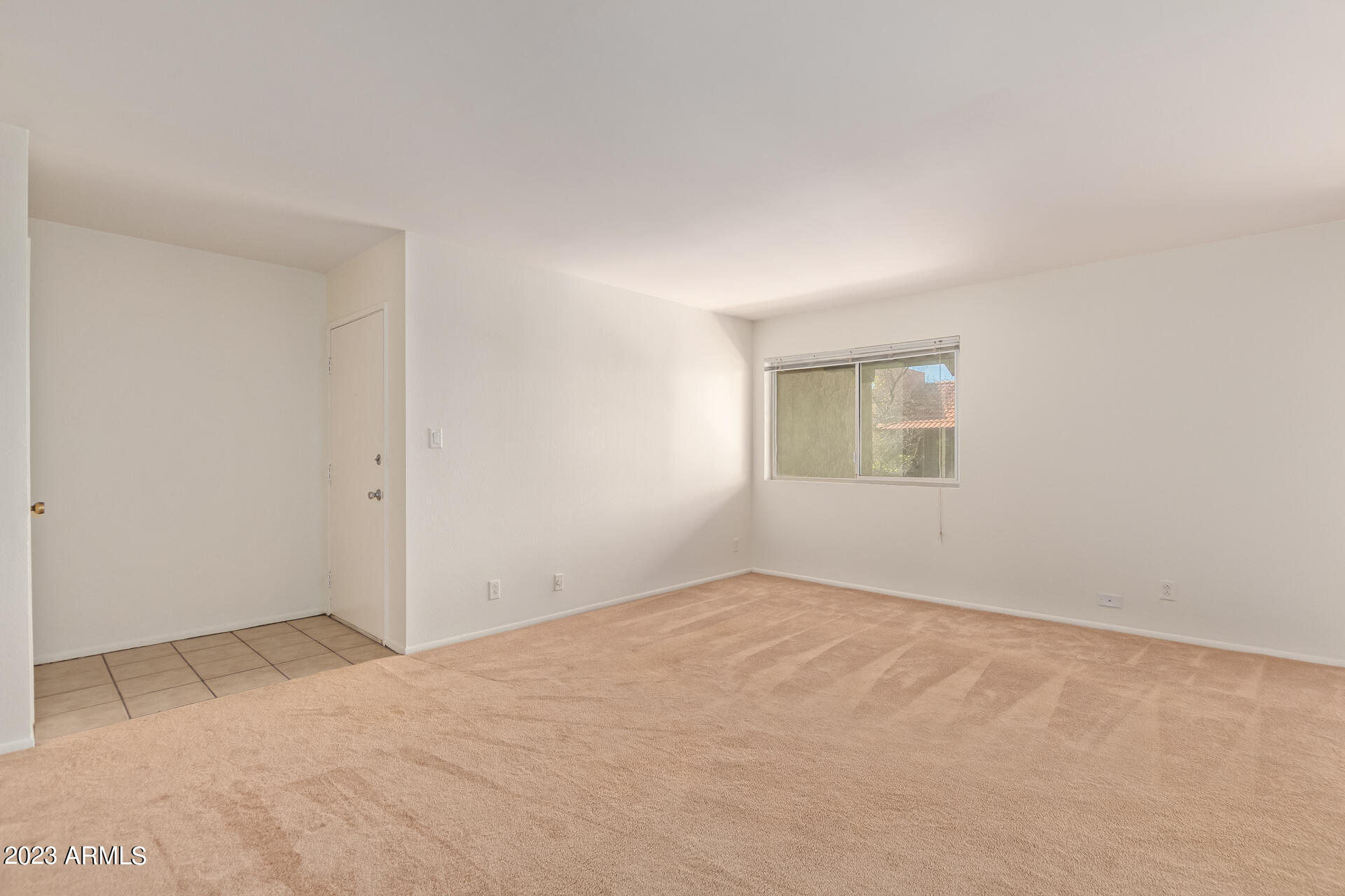 5525 East Thomas Road, Unit I 7 Phoenix, AZ 85018 - Photo 7 of 39 14 - Thomas