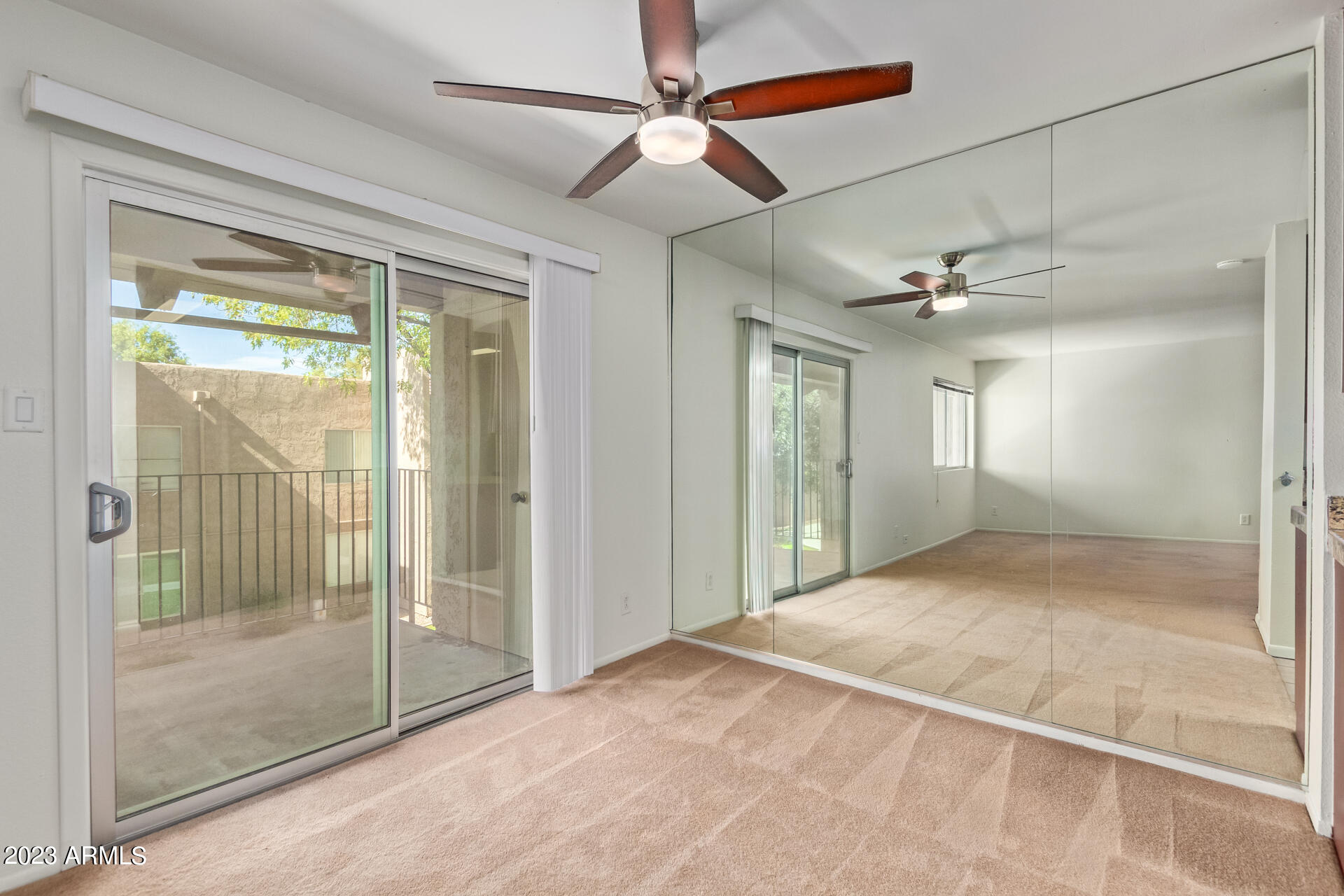5525 East Thomas Road, Unit I 7 Phoenix, AZ 85018 - Photo 8 of 39 15 - Thomas
