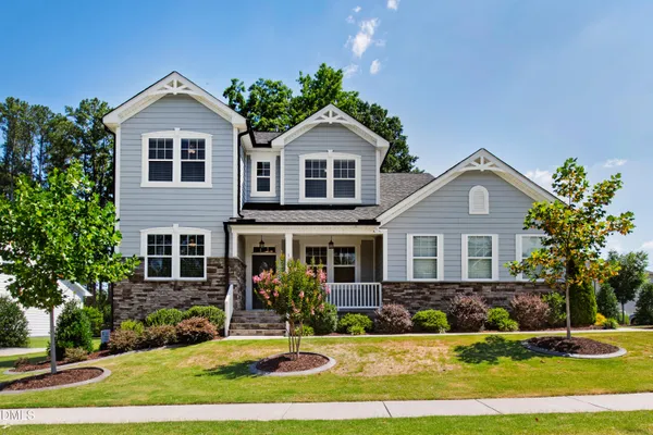 $899,900 | 1300 Commons Ford Place, Apex, NC 27539