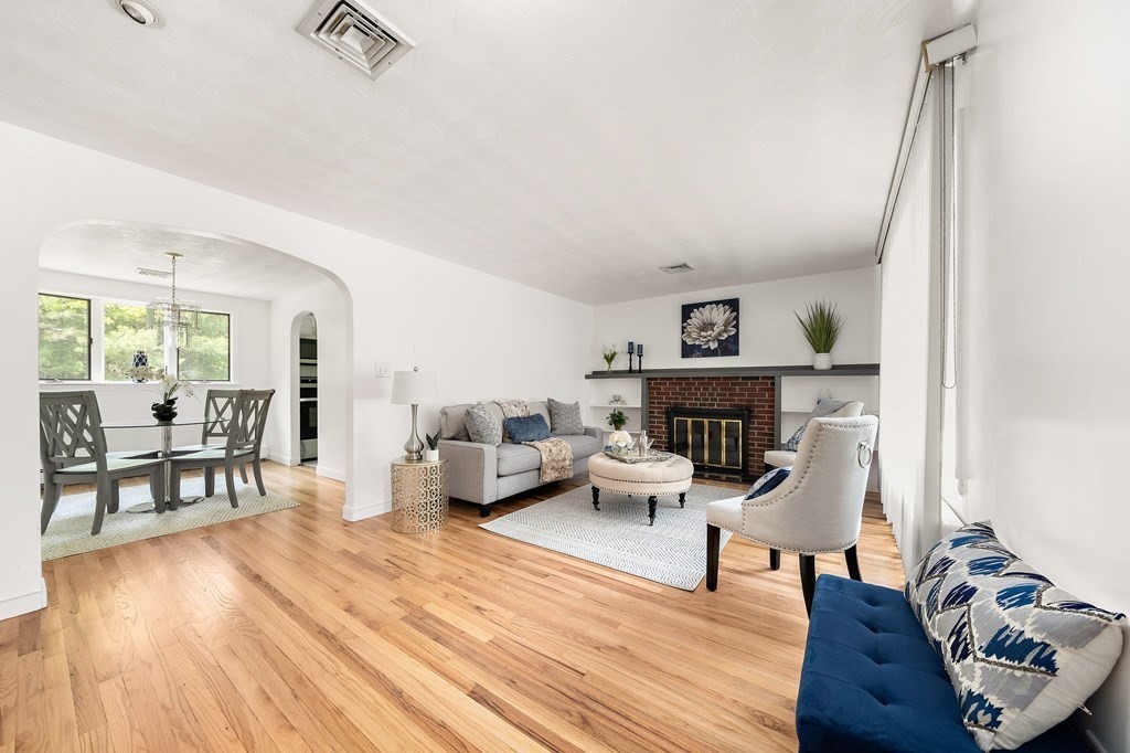 23 Deerfield Road Sharon, MA 02067 - Photo 1 of 27