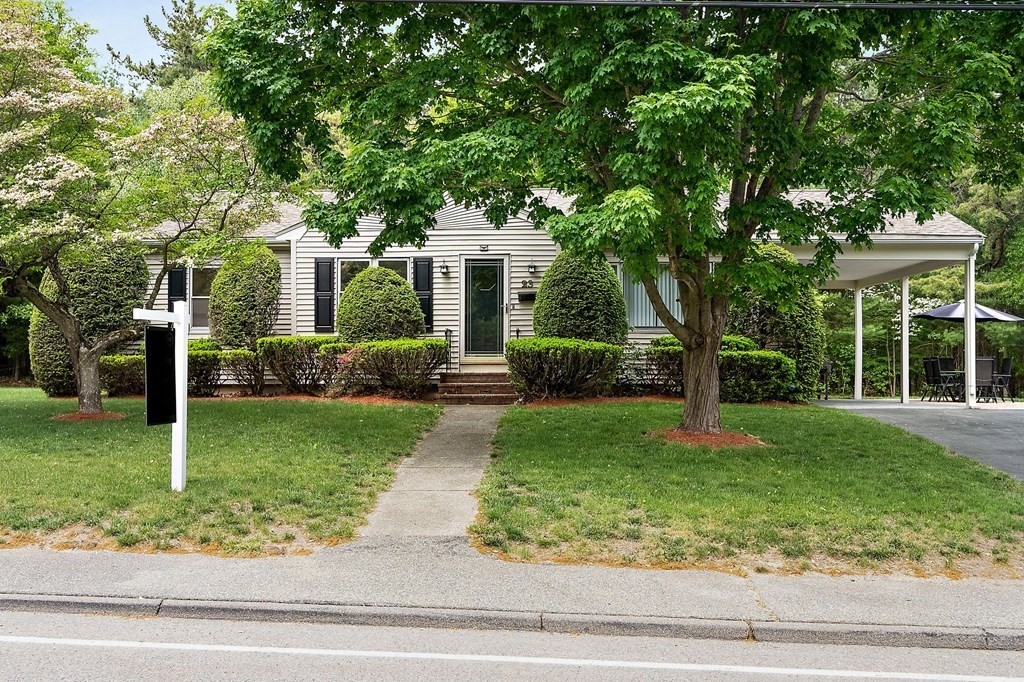 23 Deerfield Road Sharon, MA 02067 - Photo 2 of 27