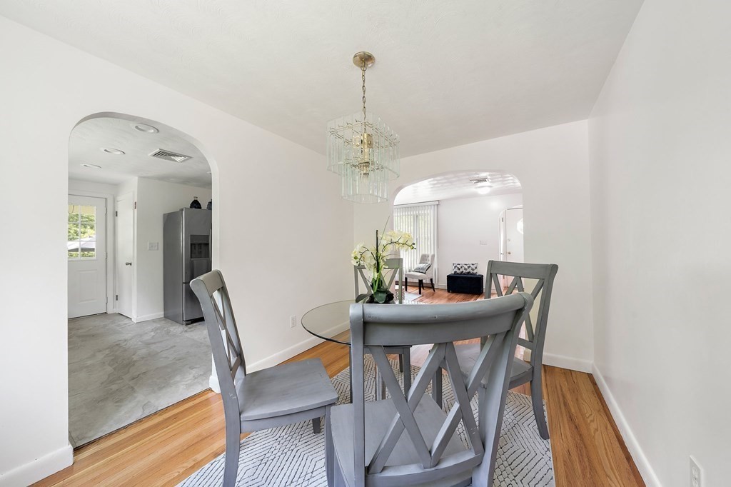 23 Deerfield Road Sharon, MA 02067 - Photo 9 of 27