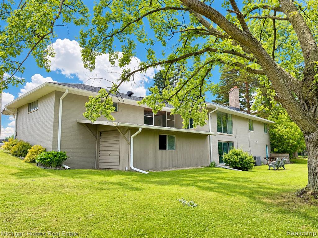 8089 North Holly Road Grand Blanc, MI 48439 - Photo 30 of 31