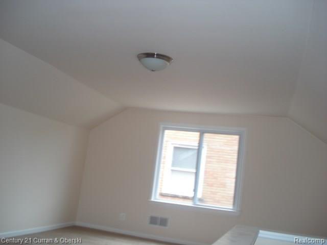 6554 Miller Road Dearborn, MI 48126 - Photo 22 of 31 015.JPG