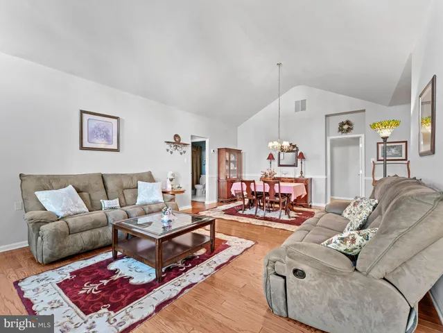 $375,000 | 1707 Hulnick Road, Unit 43830, Coatesville, PA 19320