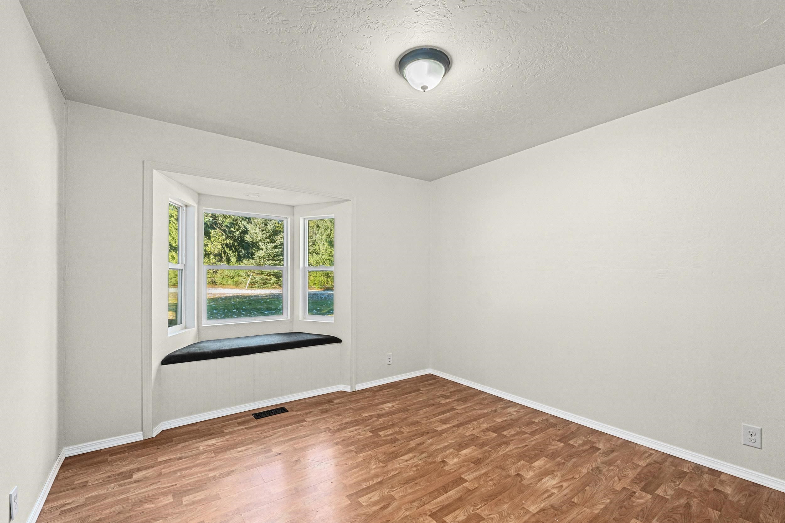 212 Danforth Road Usk, WA 99180 - Photo 12 of 22