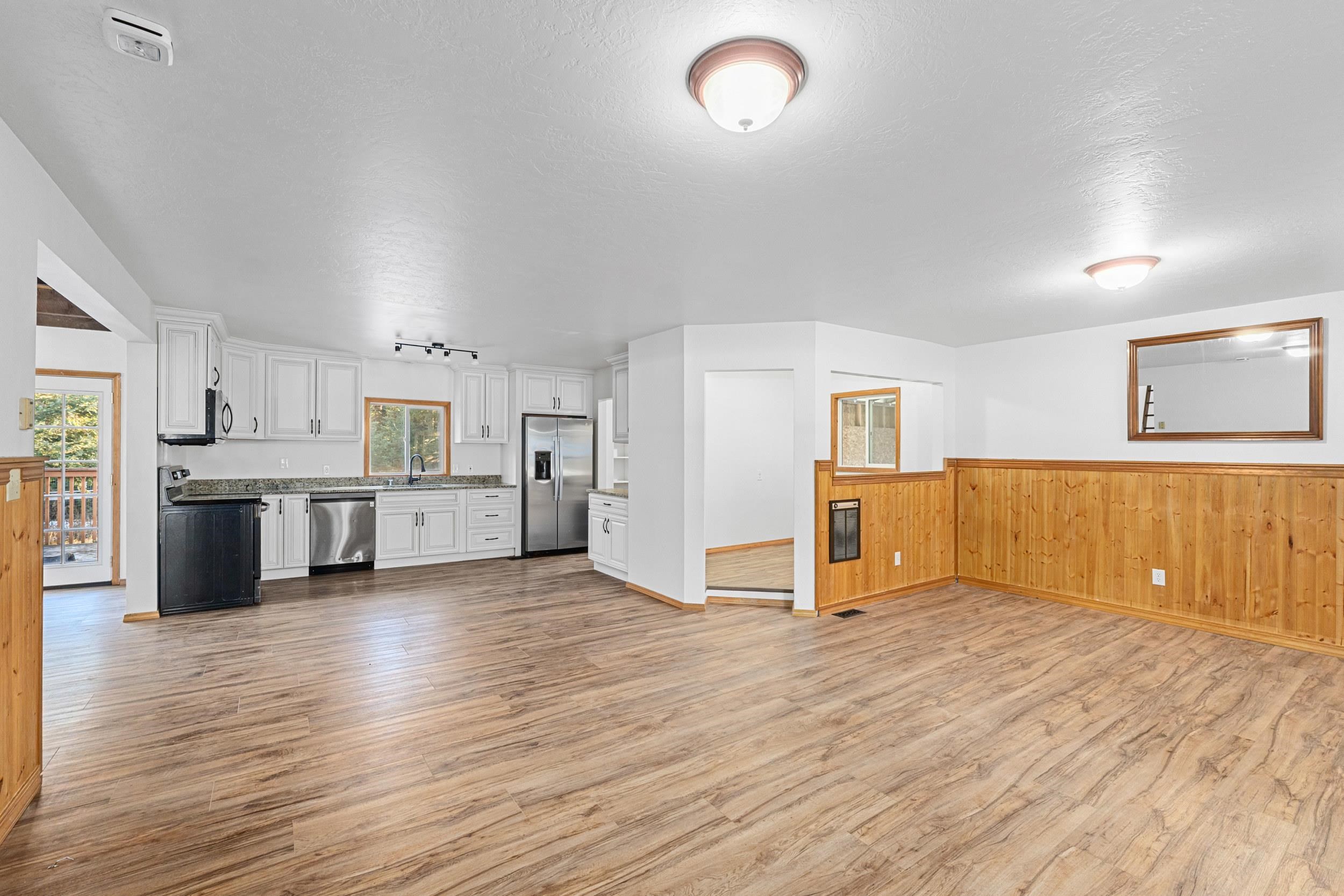 212 Danforth Road Usk, WA 99180 - Photo 6 of 22