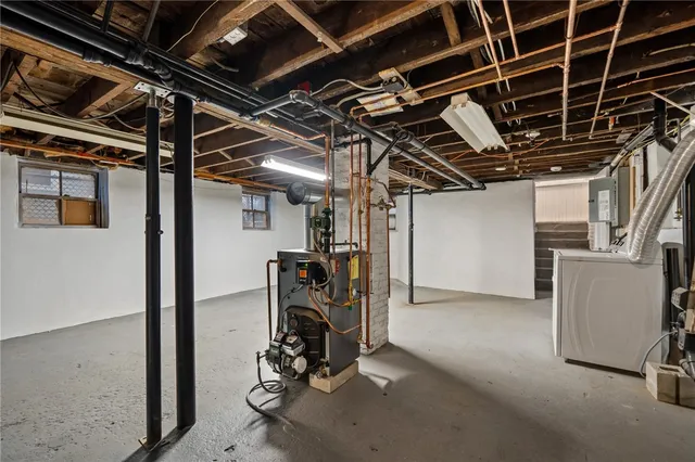 $819,900 | 11 Bayview Avenue, Newport, RI 02840