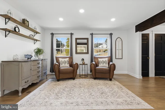 $675,000 | 429 Valley Brook Drive, Hockessin, DE 19707