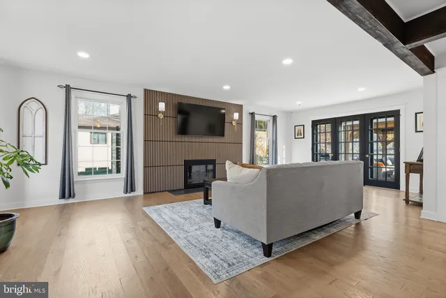 $675,000 | 429 Valley Brook Drive, Hockessin, DE 19707