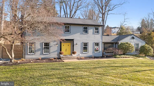 $675,000 | 429 Valley Brook Drive, Hockessin, DE 19707