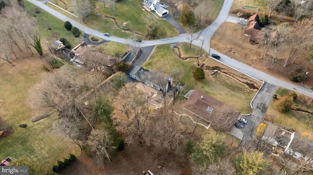 $675,000 | 429 Valley Brook Drive, Hockessin, DE 19707