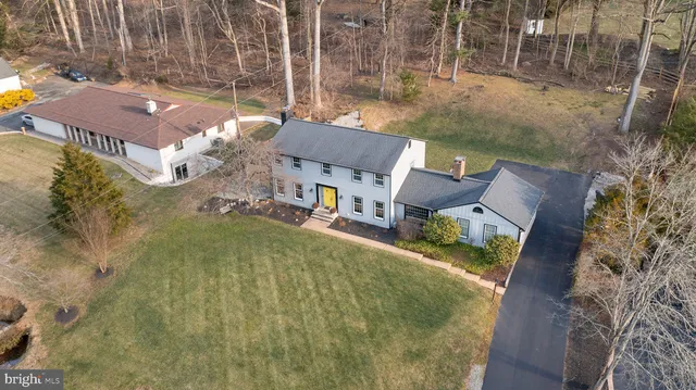 $675,000 | 429 Valley Brook Drive, Hockessin, DE 19707