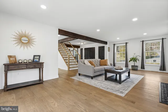 $675,000 | 429 Valley Brook Drive, Hockessin, DE 19707