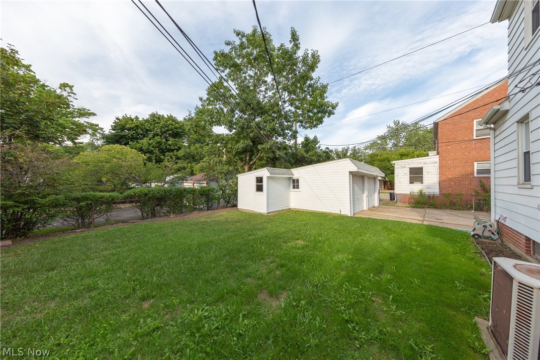 3829 Mayfield Road Cleveland Heights, OH 44121 - Photo 32 of 35