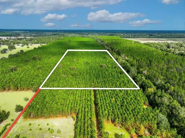 a view of an outdoor space and a lake view
