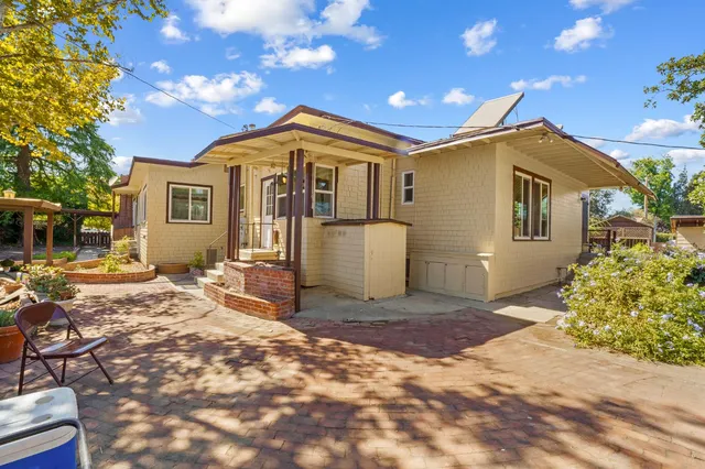 $569,900 | 1301 North Douty Street, Hanford, CA 93230