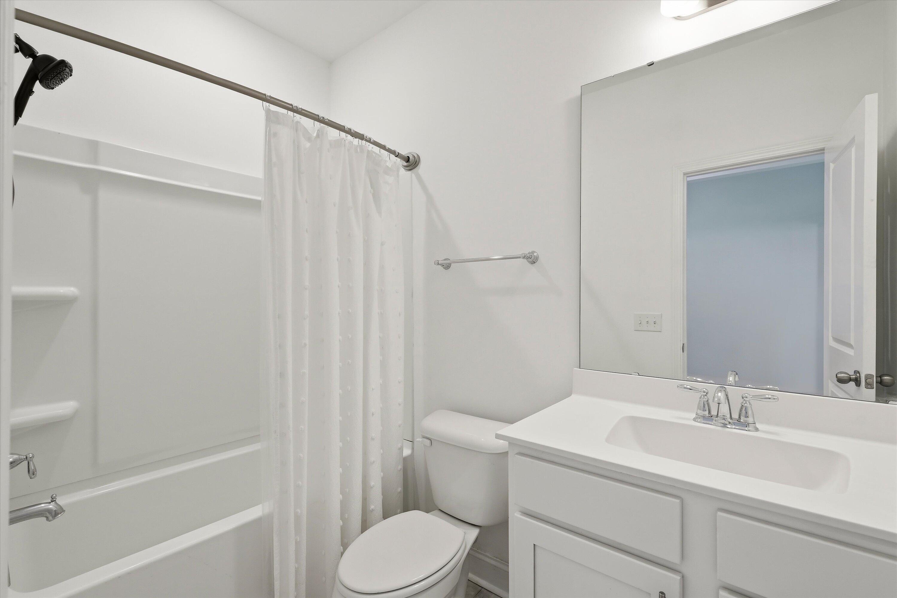 1256 Allusion Ln Mount, Unit 106 Mount Pleasant, SC 29466 - Photo 22 of 27 Bedroom 3 Ensuite