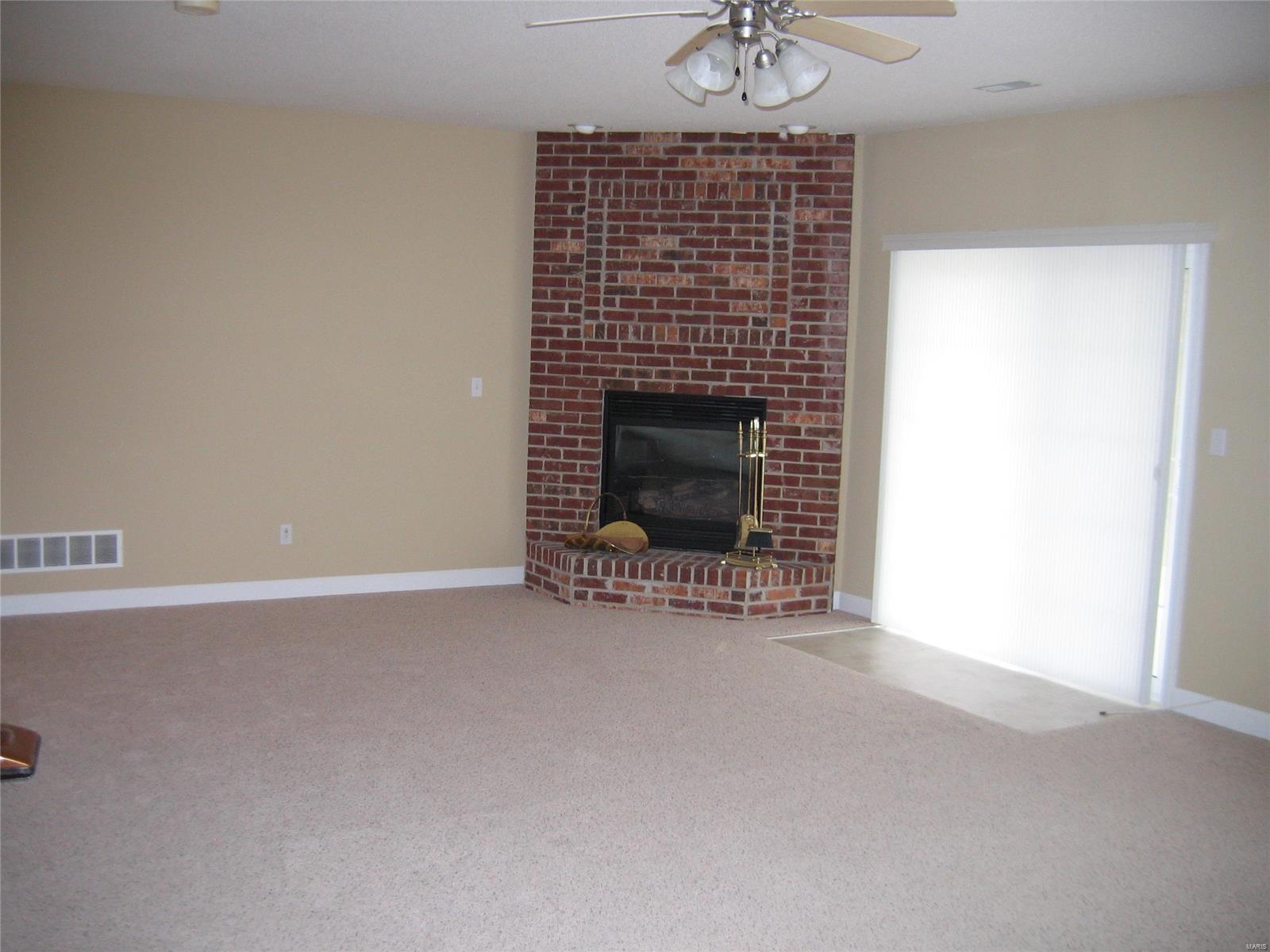 140 Briar Ridge Maryville, IL 62062 - Photo 10 of 14 Gallery Image 10