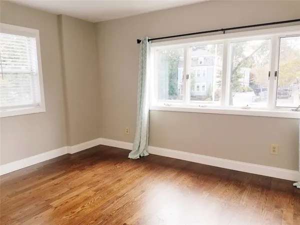 $4,200 | 68 Memorial Boulevard, Unit A, Newport, RI 02840