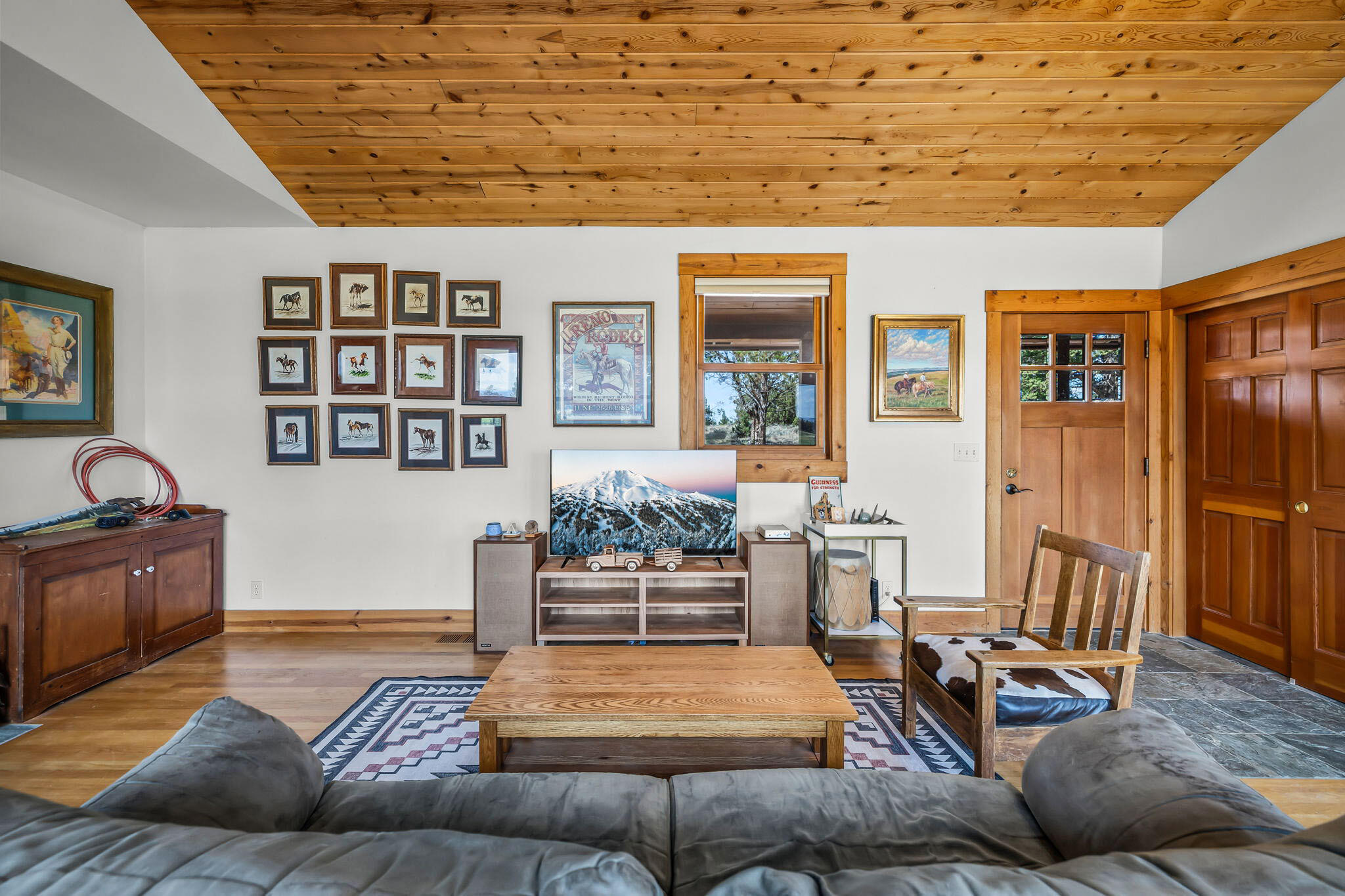 25271 Alfalfa Market Road Bend, OR 97701 - Photo 11 of 78 Gallery Image 11