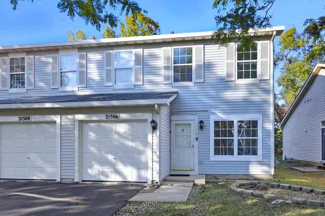 $281,000 | 21506 Franklin Circle, Plainfield, IL 60544