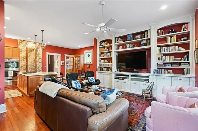 $6,250 | 725 Nashville Avenue, New Orleans, LA 70115