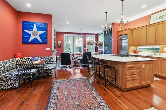 $6,250 | 725 Nashville Avenue, New Orleans, LA 70115