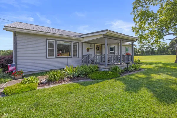 $270,000 | 9785 West County Road 200 North, Seymour, IN 47274