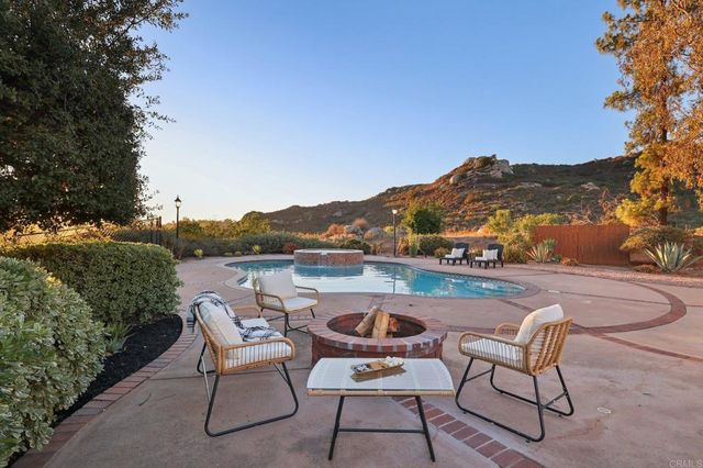 $1,349,900 | 2865 Via Dieguenos, Alpine, CA 91901