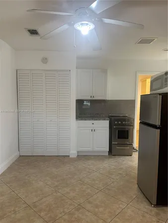 $1,400 | Cresthaven, Pompano Beach, FL 33064