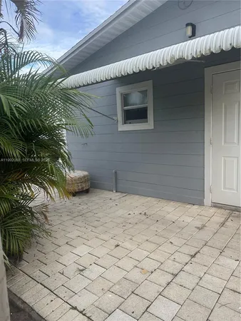 $1,400 | Cresthaven, Pompano Beach, FL 33064