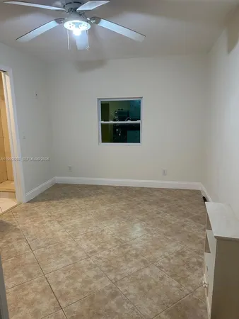 $1,400 | Cresthaven, Pompano Beach, FL 33064