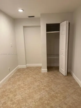 $1,400 | Cresthaven, Pompano Beach, FL 33064