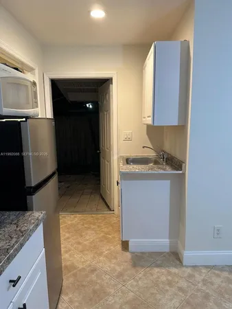 $1,400 | Cresthaven, Pompano Beach, FL 33064