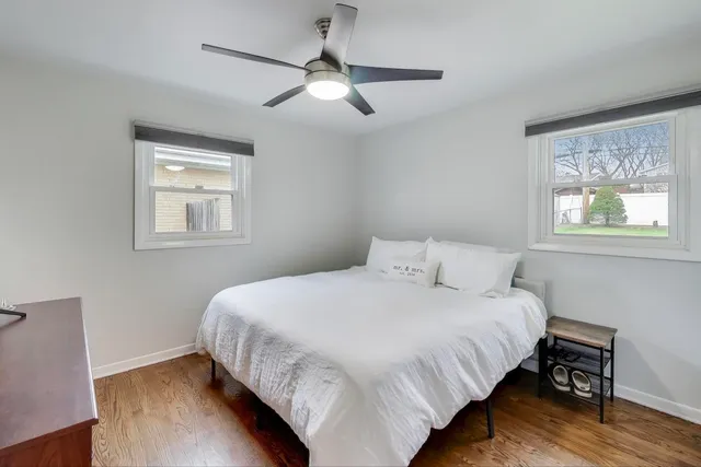 $379,900 | 111 South Bobby Lane, Mount Prospect, IL 60056