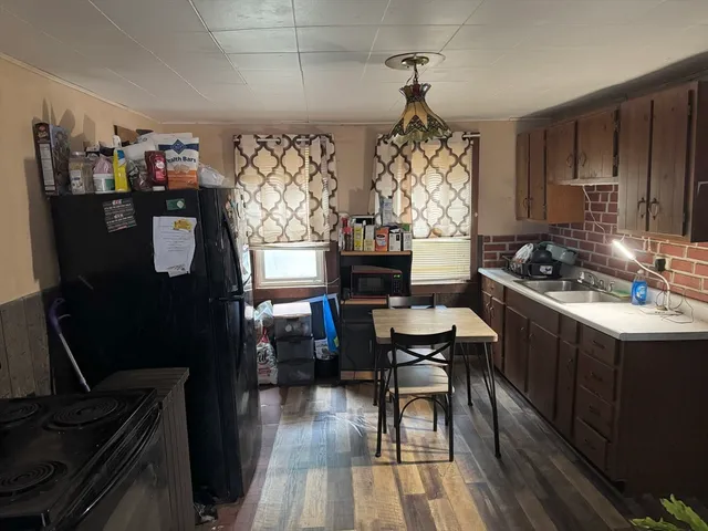 $219,900 | 163 Bridge Street, Gardner, MA 01440