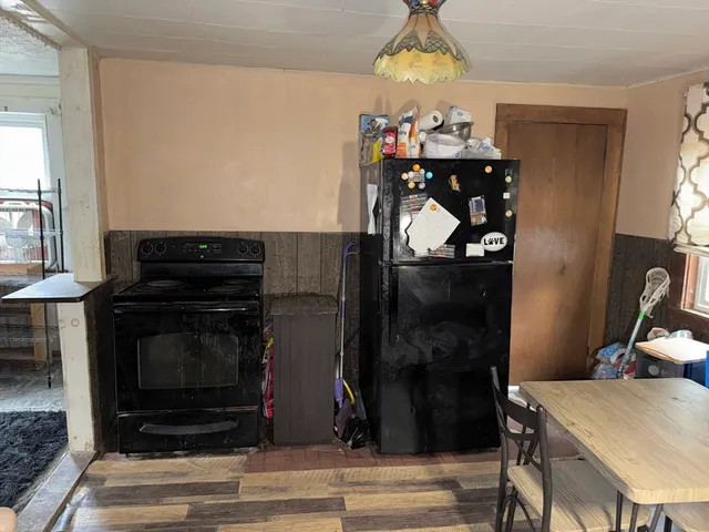 $219,900 | 163 Bridge Street, Gardner, MA 01440