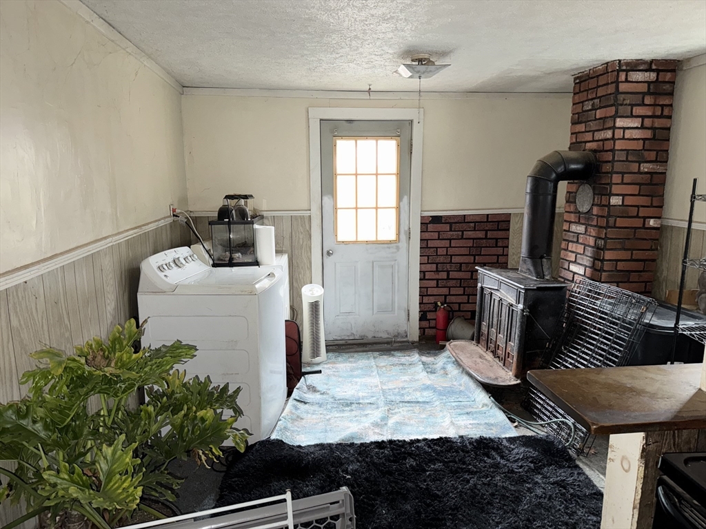 163 Bridge Street Gardner, MA 01440 - Photo 14 of 40