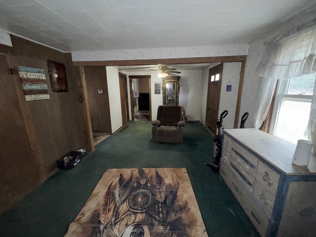 163 Bridge Street Gardner, MA 01440 - Photo 16 of 40