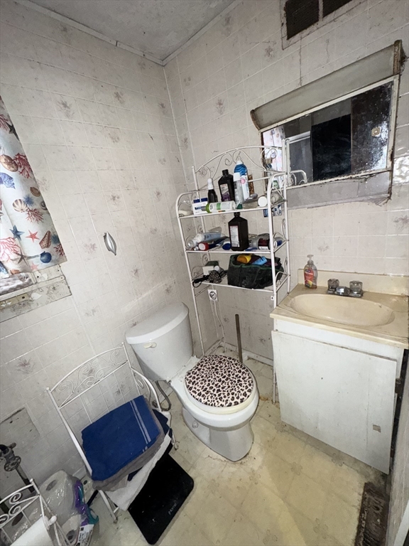 163 Bridge Street Gardner, MA 01440 - Photo 17 of 40