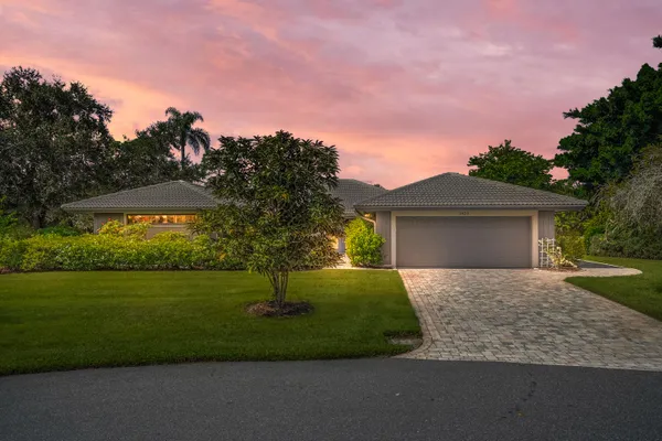 $550,000 | 1423 Southwest Troon Circle, Palm City, FL 34990