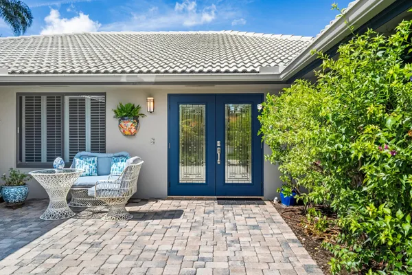 $550,000 | 1423 Southwest Troon Circle, Palm City, FL 34990