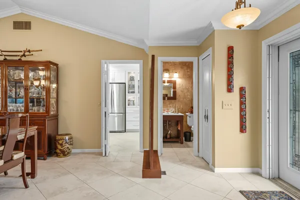 $550,000 | 1423 Southwest Troon Circle, Palm City, FL 34990