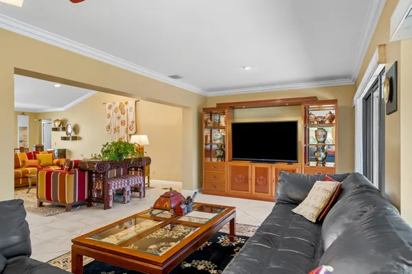 $550,000 | 1423 Southwest Troon Circle, Palm City, FL 34990