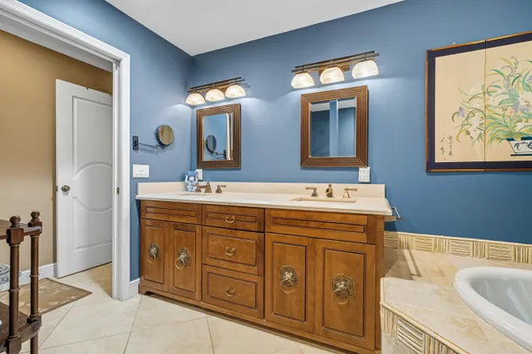 $550,000 | 1423 Southwest Troon Circle, Palm City, FL 34990