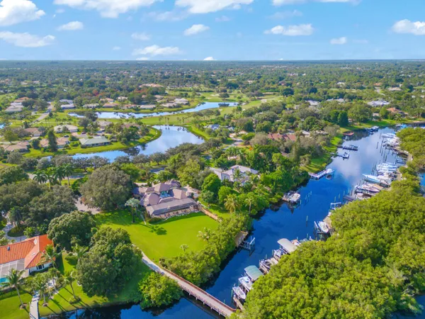 $550,000 | 1423 Southwest Troon Circle, Palm City, FL 34990