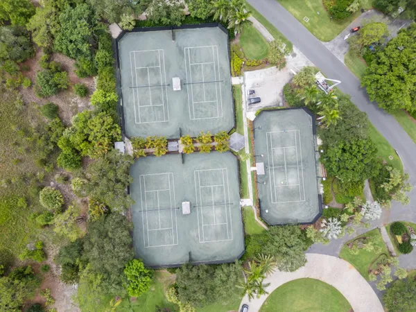 $550,000 | 1423 Southwest Troon Circle, Palm City, FL 34990