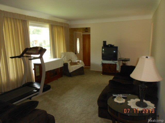 36926 Greenbush Road Wayne, MI 48184 - Photo 5 of 23 Living Room 2.JPG,Living Room 2.